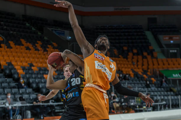 队的整体阵 队的整体阵